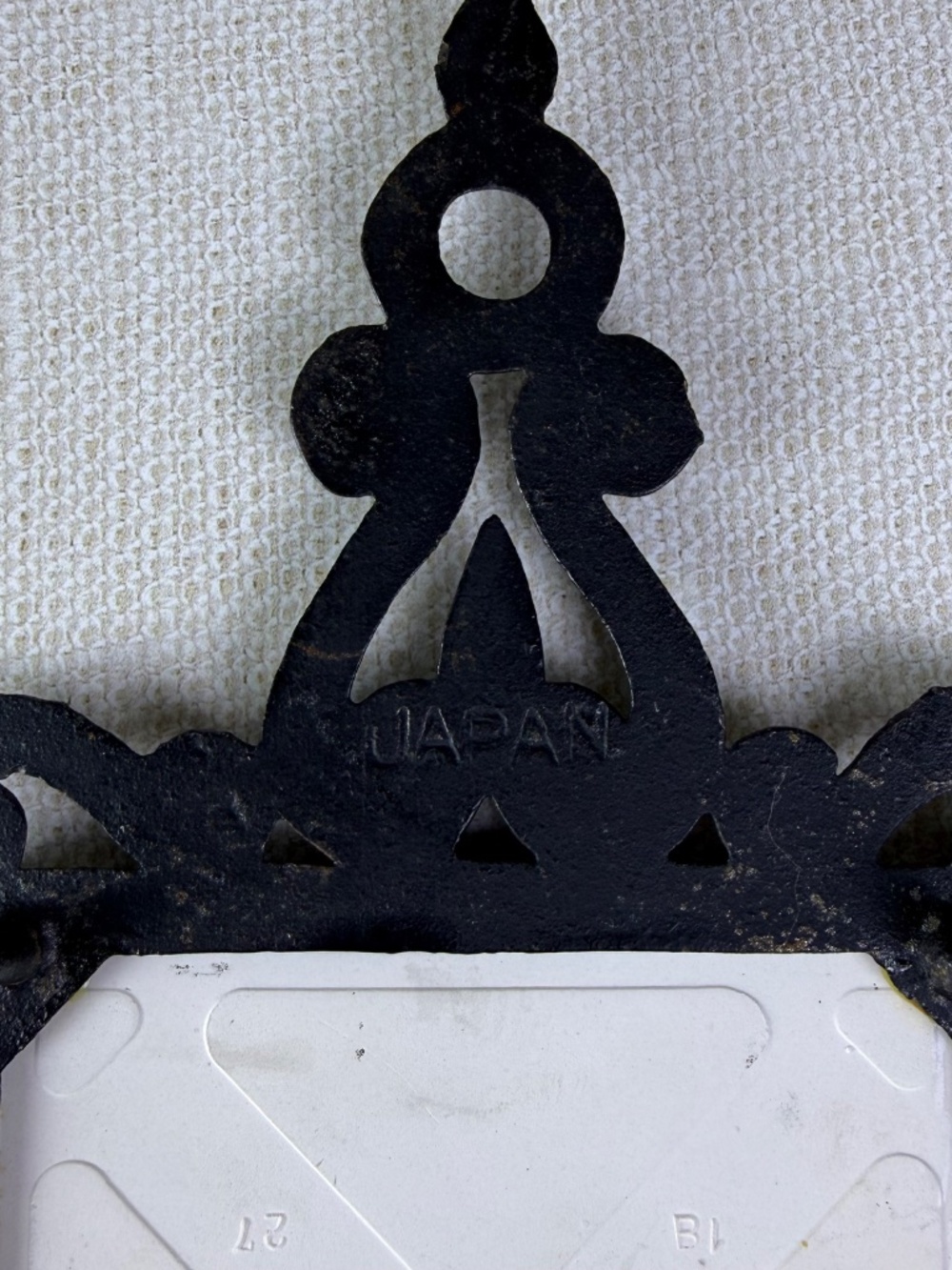 Vintage Cherry Japan Cast Iron Trivet – Rooster Ceramic Tile | Wall Hanging - Picture 6 of 9